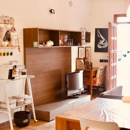 Holiday home Casetta Rocca Rocca San Giovanni